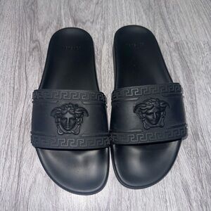 Medusa cardinals pool slides